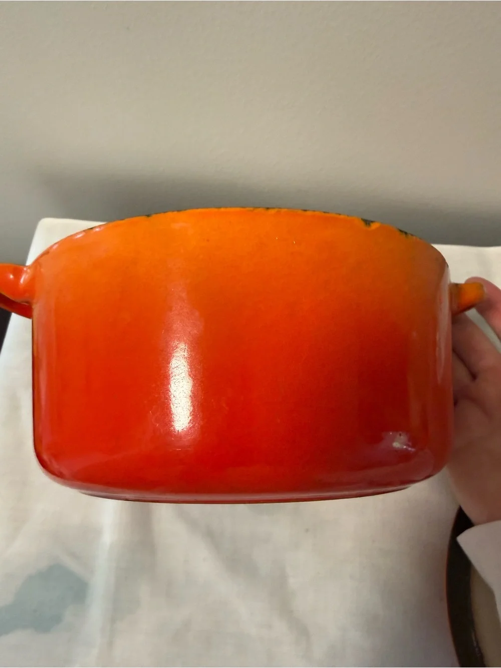 Le Creuset Orange Gradient Round Dutch Oven with Lid B 2 Qt see pictures
